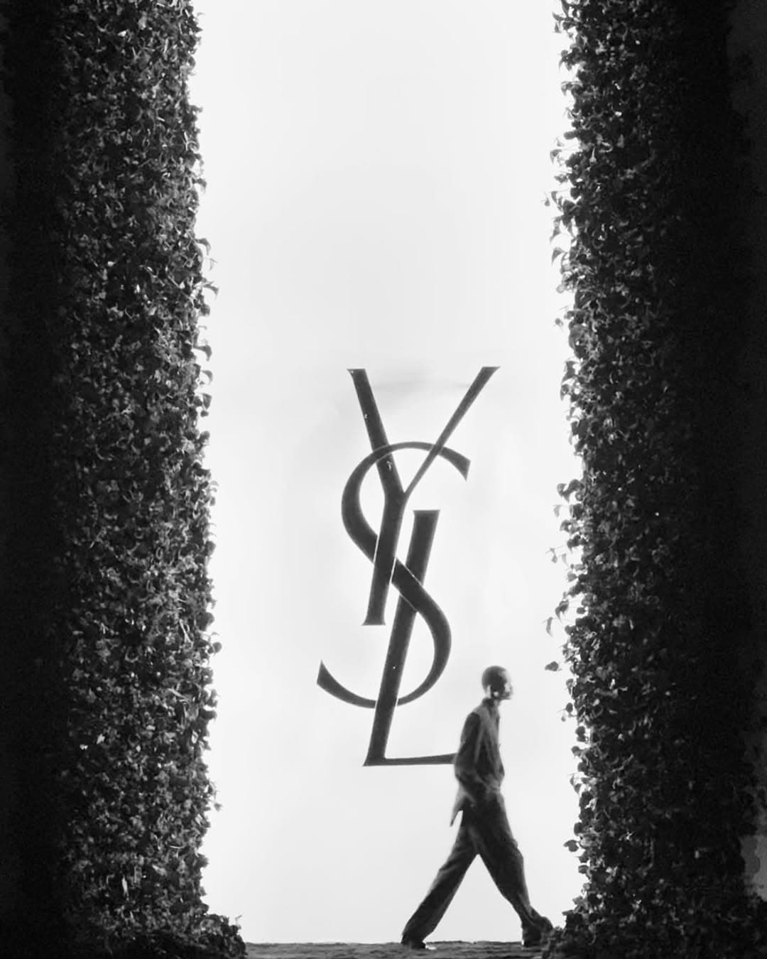 Thank you for inviting me. It was a wonderful moment👍 @ysl @anthonyvaccarello

#240310