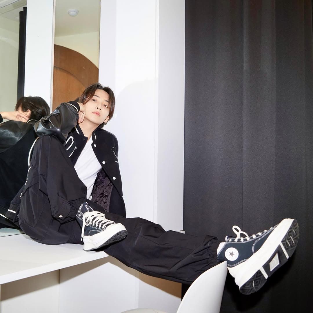 # 광고 @ converse_kr 새 신을 신고 뛰어보자 팔짝😝  # 런스타레거시 

#221026