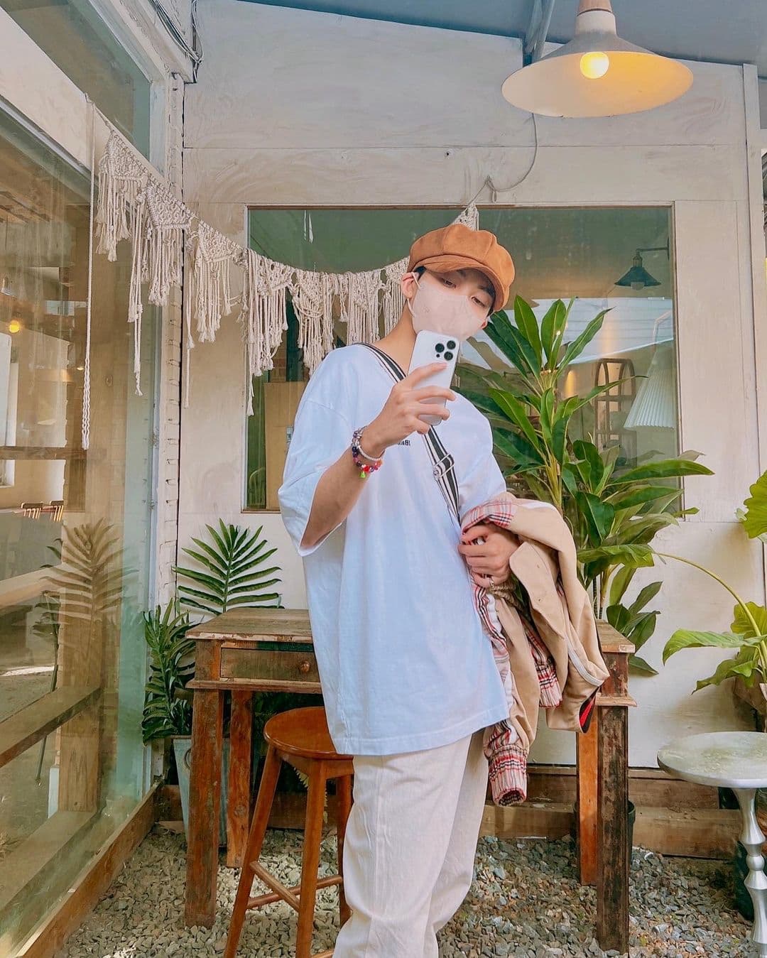 거울 찾아다니기~🪞

#220515