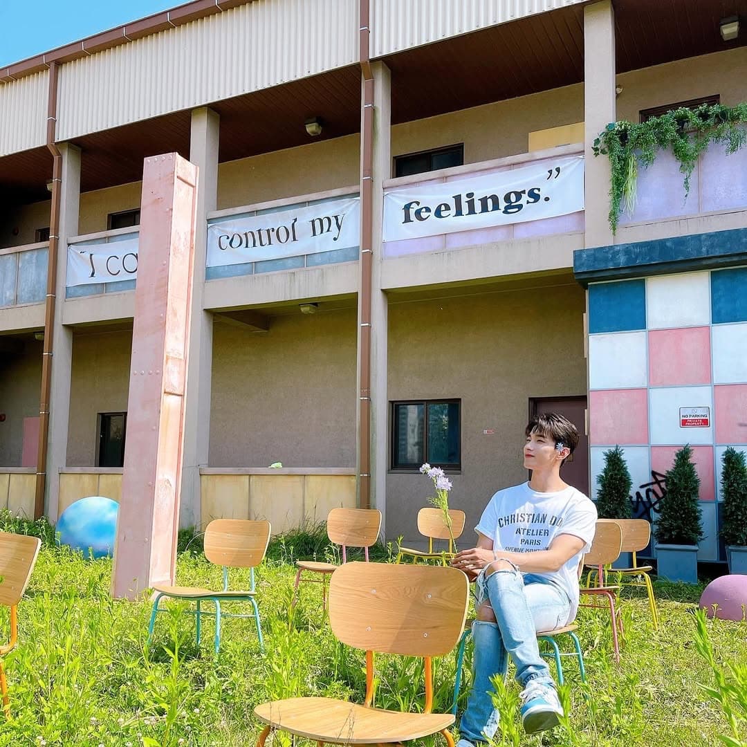 꽃을 든 겸이🌸

#210705